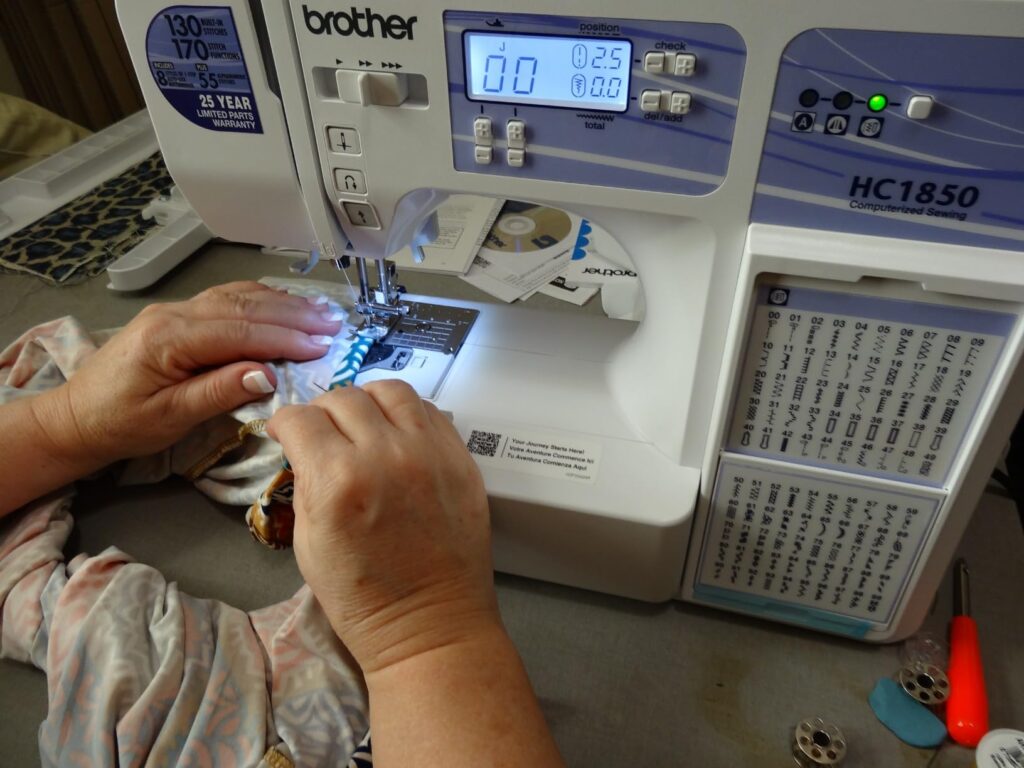 Brother HC1850 vs CS7205: Which model is more beginner-friendly and feature-packed? Find out now.