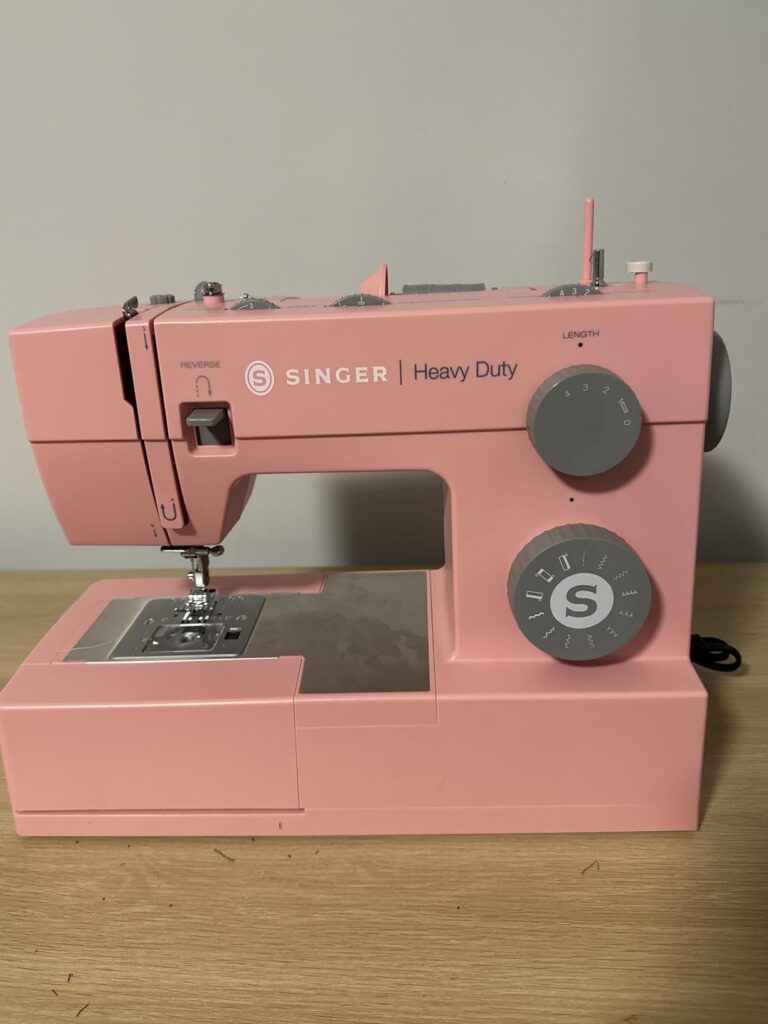Singer 4411 vs 4452: Which heavy-duty sewing machine is better for beginners and home sewing projects? Find out here.
