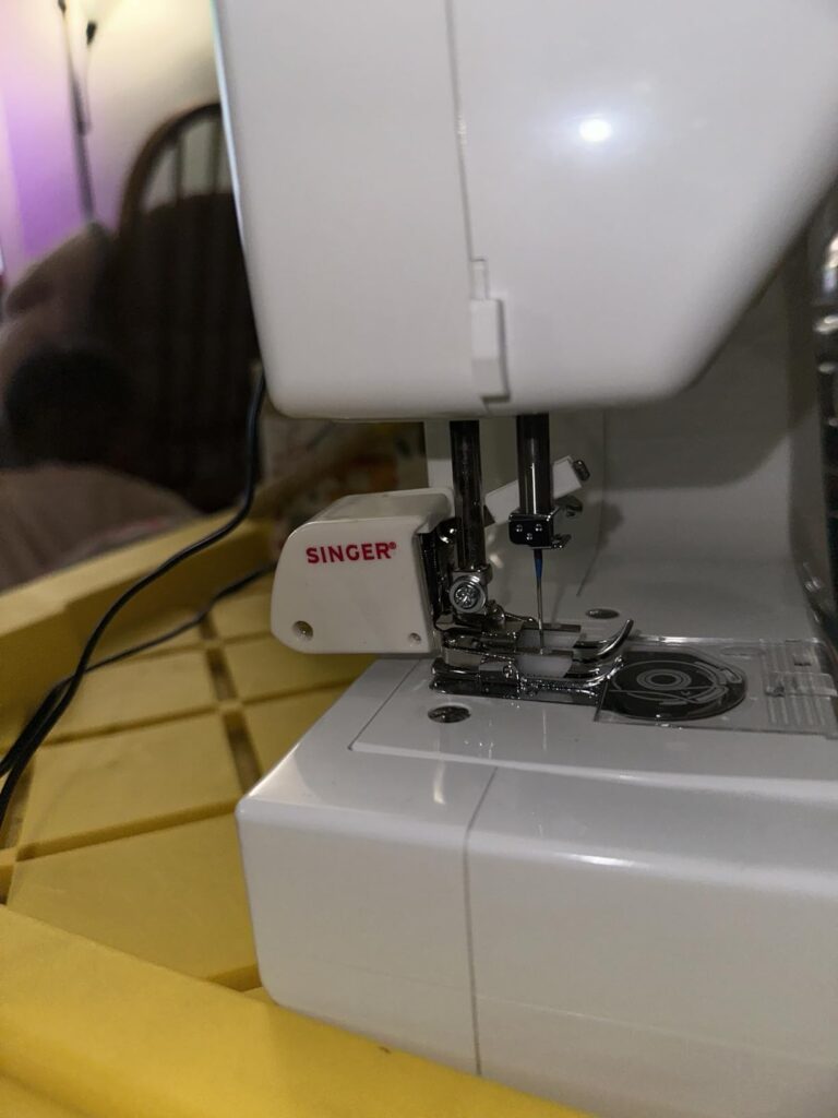 Singer M1000 vs M1500: Which model provides more convenience, better stitch selection, and greater versatility? Find out here.