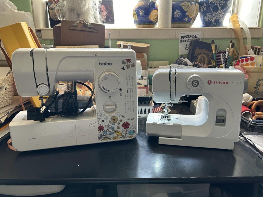 Singer M1000 vs M1500: Compare design, features, and sewing performance to determine which machine fits your budget.