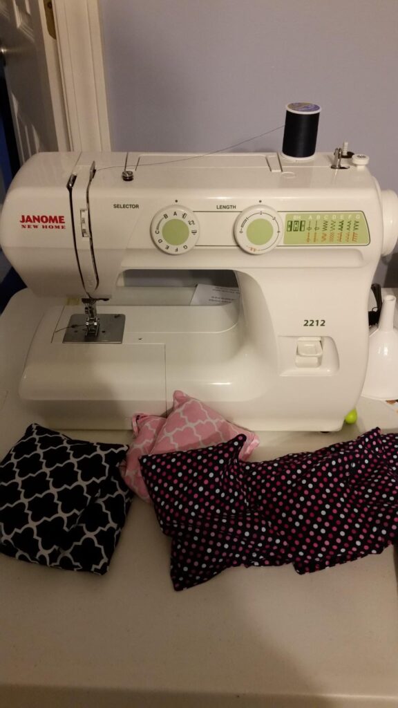 In this Janome 2212 Review, we take a close look at stitch options, ease of setup, sewing quality, and long-term reliability.